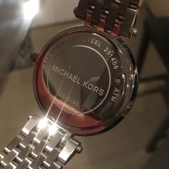 Michael Kors Watch - Picture 4 of 8
